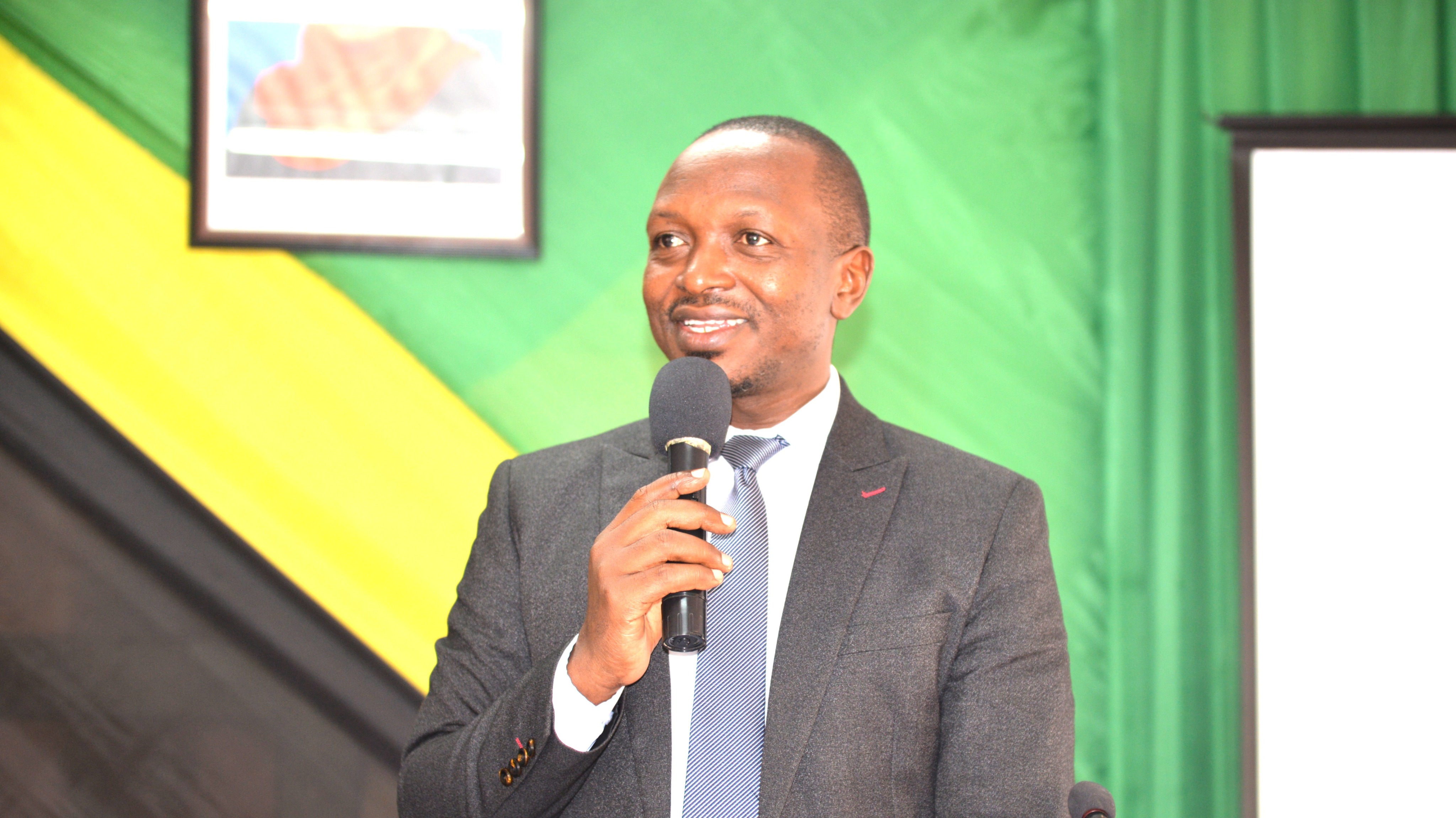 Mkurugenzi CMA, Ameahidi kushirikiana na Vyama vya Wafanyakazi Kikamilifu.